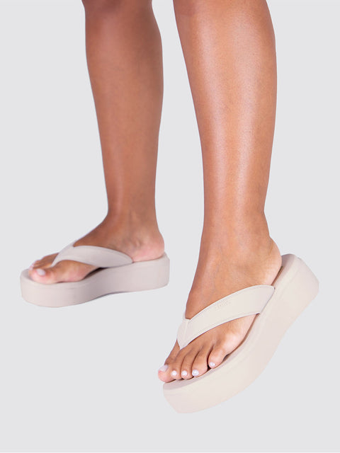 Zaxy Lit Tam - Off White